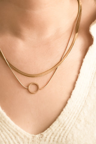 Dainty Circle Necklace