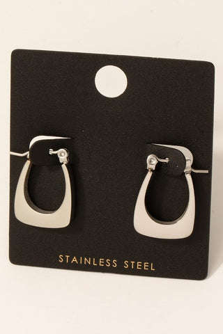 Rounded Rectangular Earrings in Silver