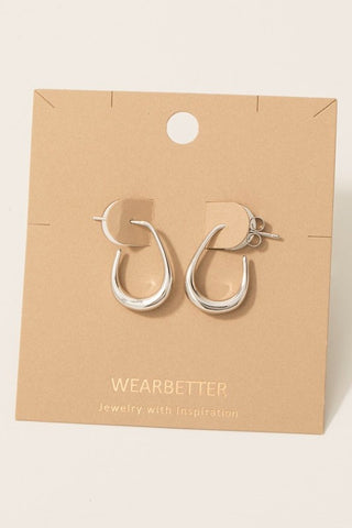 Thin Graduated Hoop Earrings in Silver