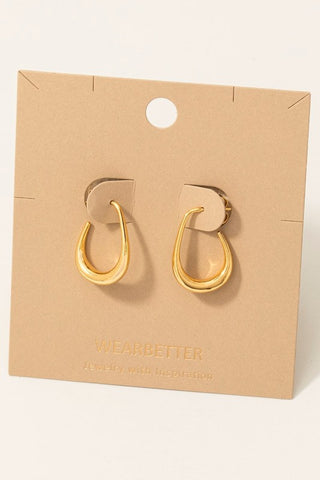 Thin Graduated Hoop Earrings in Gold