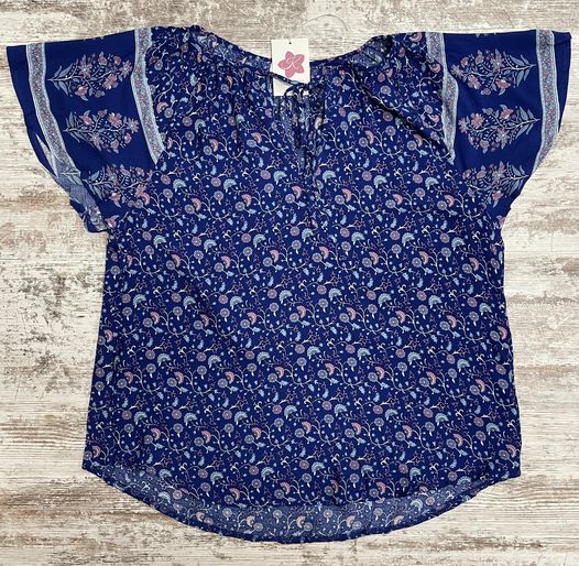 City Streets Floral Top in Navy (FINAL SALE ITEM)