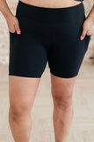 Getting Active Biker Shorts in Black (ONLINE EXCLUSIVE)