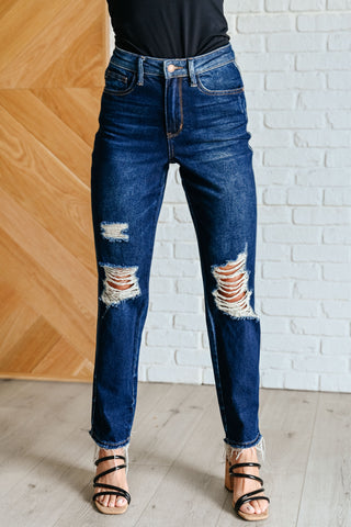 Montana High Rise Rigid Magic Distressed Straight Jeans(ONLINE EXCLUSIVE)